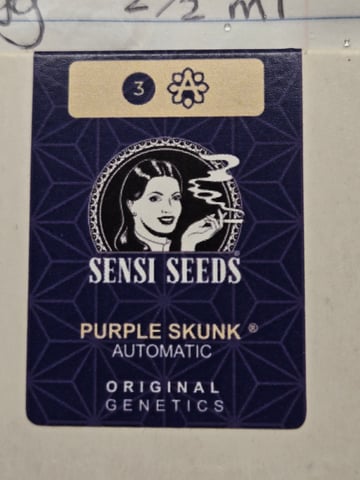 2nd Grow 3x5 tent — flower, day 121