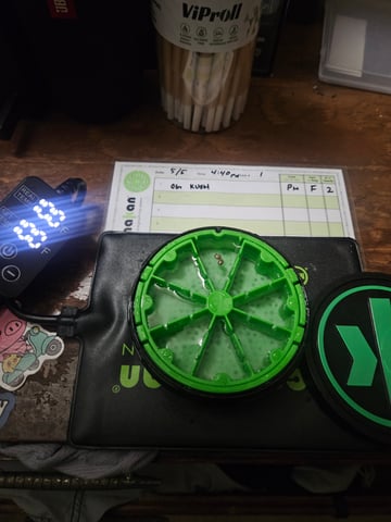 OG Kush — germination, day 1