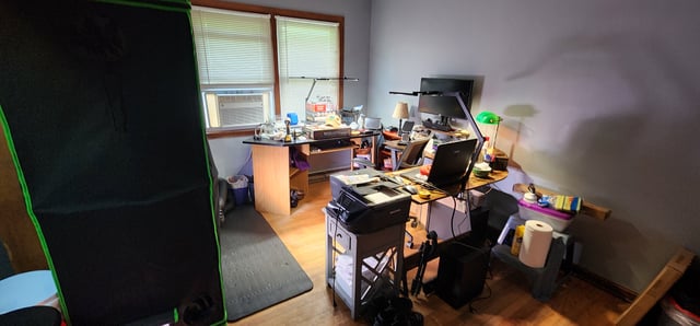 WHAT THE HELL JUST HAPPENED!!! — grow_setup, day 9